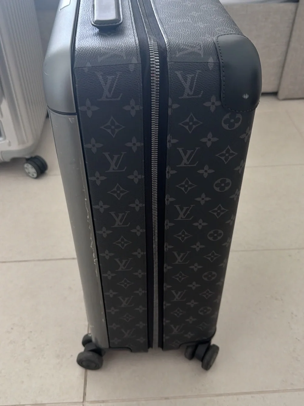 Louis vuitton luggage 50cms